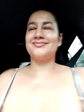 Snapshot of keilymadam chatting on 10/14/25, 12:17 keilymadam online show from 10/14/25, 12:17