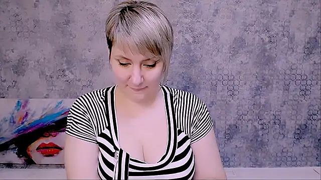 Djullia online show from 02/09/25, 03:23