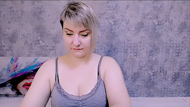 Djullia online show from 09/18/25, 05:42