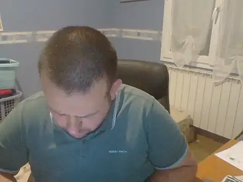 manubm03 online show from 02/10/26, 04:22