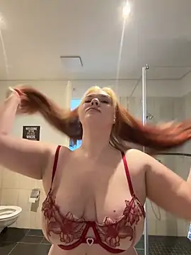 AnjaAmelia online show from 03/08/26, 11:14