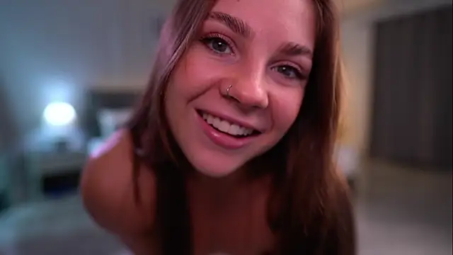 Snapshot of Cute_Foxy@xh chatting on 01/09/25, 02:40 Cute Foxyxh online show from 01/09/25, 02:40