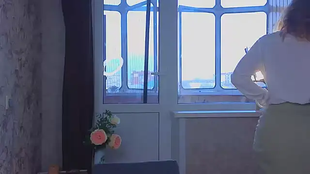 sinteas online show from 10/30/25, 11:22