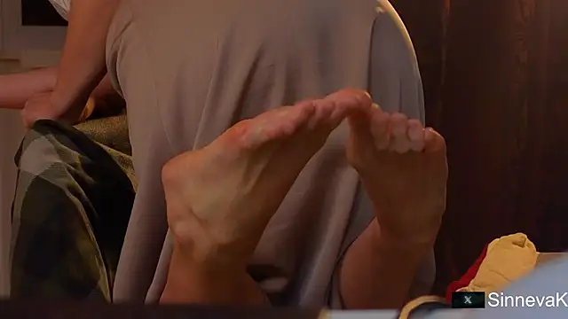 sinteas online show from 11/30/25, 01:15