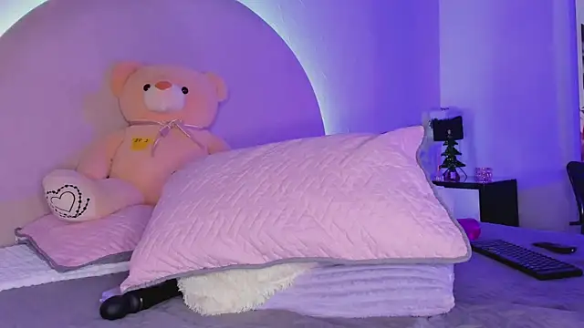 elsalondon online show from 12/29/24, 08:00