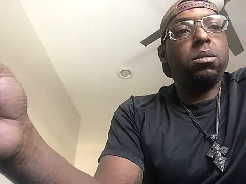 Snapshot of Londonfrotadejr chatting on 01/28/25, 10:12 Londonfrotadejr online show from 01/28/25, 10:12