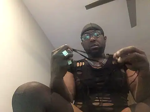 Snapshot of Londonfrotadejr chatting on 03/10/25, 10:15 Londonfrotadejr online show from 03/10/25, 10:15