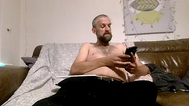 Snapshot of Matts1988 chatting on 10/02/25, 11:45 Matts1988 online show from 10/02/25, 11:45