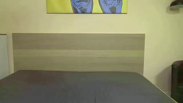 Snapshot of Fuck_Dolls chatting on 02/12/26, 08:15 Fuck Dolls online show from 02/12/26, 08:15