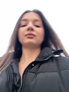 Snapshot of KrisMagnoly chatting on 03/28/26, 04:06 KrisMagnoly online show from 03/28/26, 04:06