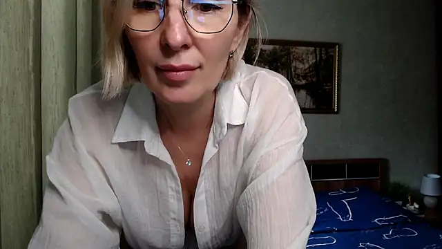 sensualEmilia online show from 05/29/26, 07:28