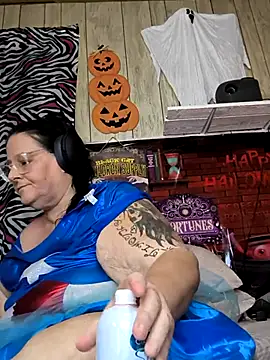 davisdesiresxh online show from 10/14/25, 02:07