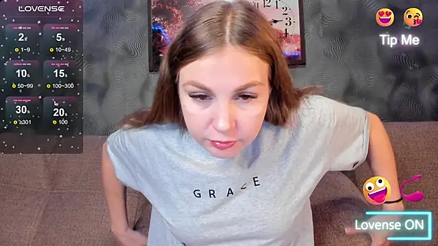 CassieMils online show from 11/04/25, 10:47