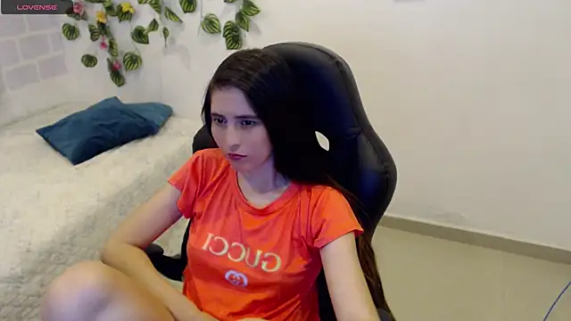 tania sweet   online show from 03/21/25, 04:40