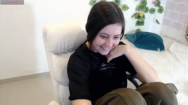 tania sweet   online show from 10/19/25, 12:06