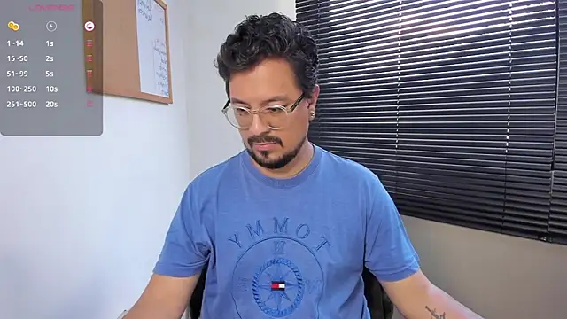 Snapshot of DaviidEvans_ chatting on 12/11/24, 04:09 DaviidEvans online show from 12/11/24, 04:09