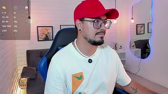 Snapshot of DaviidEvans_ chatting on 09/13/25, 12:05 DaviidEvans online show from 09/13/25, 12:05