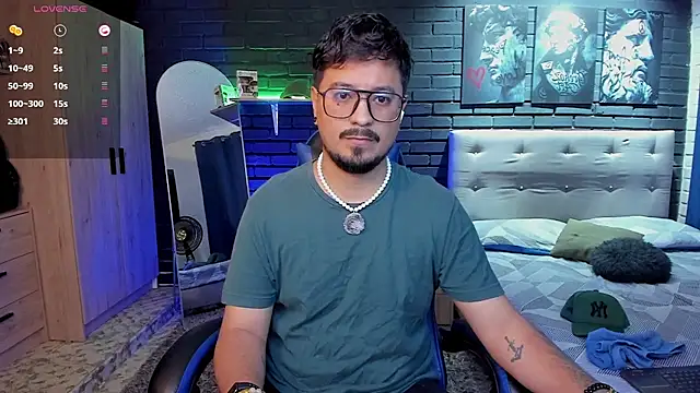 DaviidEvans  online show from 06/26/26, 01:59