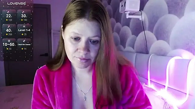 alekasamui online show from 11/08/25, 11:25