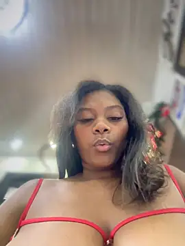 Snapshot of Tayra_Siny chatting on 12/28/24, 07:33 Tayra Siny online show from 12/28/24, 07:33