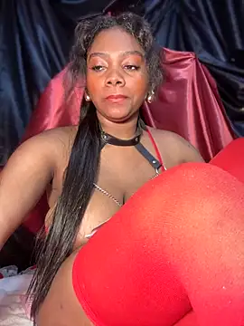 Snapshot of Tayra_Siny chatting on 02/15/25, 04:23 Tayra Siny online show from 02/15/25, 04:23