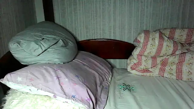 Alma Evelynne online show from 12/02/25, 11:00