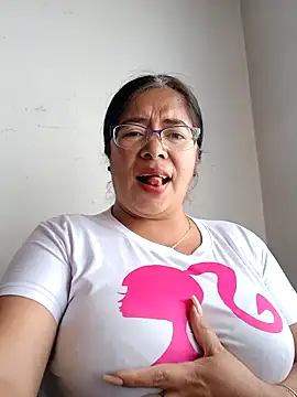   valentina18 online show from 01/22/25, 07:56