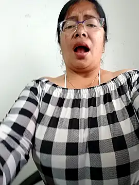   valentina18 online show from 02/12/25, 01:16