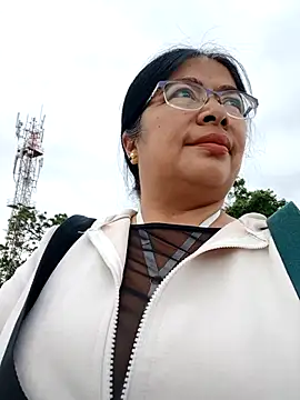   valentina18 online show from 02/24/25, 01:53