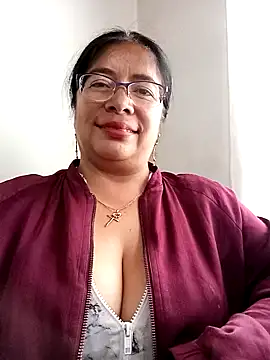  valentina18 online show from 03/18/25, 08:48
