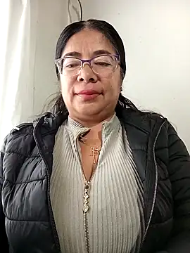   valentina18 online show from 09/11/25, 01:11