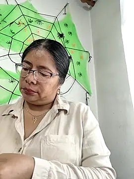   valentina18 online show from 10/15/25, 01:11