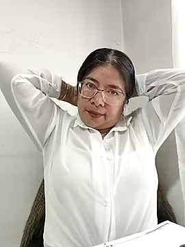   valentina18 online show from 01/19/26, 01:15