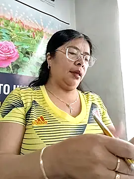   valentina18 online show from 03/29/26, 01:22