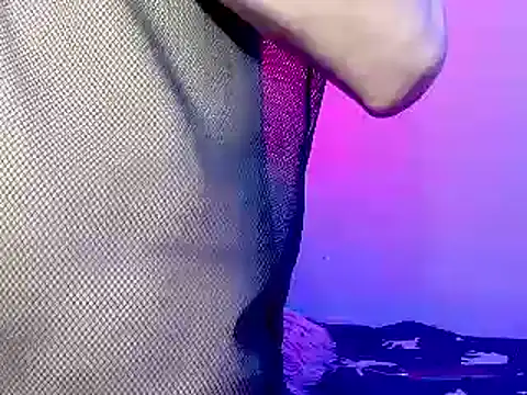 Snapshot of LAICK_01 chatting on 12/15/24, 09:42 LAICK 01 online show from 12/15/24, 09:42