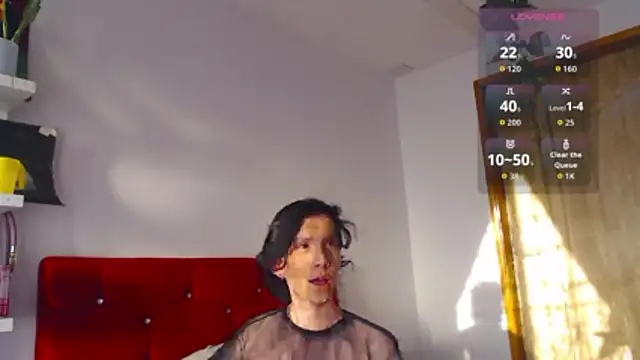 Snapshot of LAICK_01 chatting on 12/13/25, 10:15 LAICK 01 online show from 12/13/25, 10:15