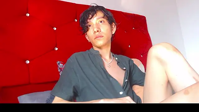 LAICK 01 online show from 03/24/26, 08:36