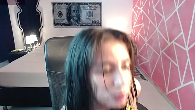 Snapshot of valentina_angel chatting on 10/31/25, 02:23 valentina angel online show from 10/31/25, 02:23