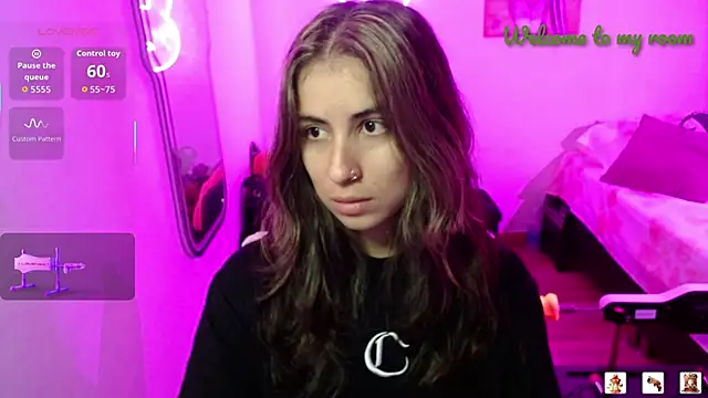 Snapshot of valentina_angel chatting on 03/23/26, 02:48 valentina angel online show from 03/23/26, 02:48