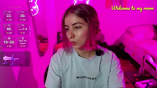 Snapshot of valentina_angel chatting on 04/04/26, 03:49 valentina angel online show from 04/04/26, 03:49