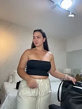 Snapshot of ava_blue chatting on 04/16/26, 06:19 ava blue online show from 04/16/26, 06:19