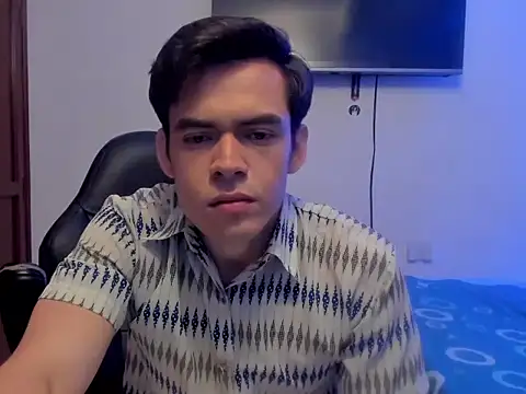 Lucian Gomez  online show from 10/24/25, 10:17