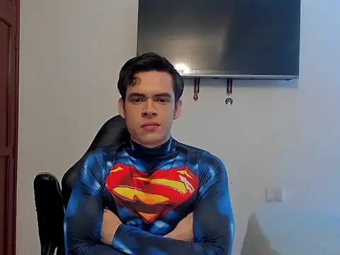 Lucian Gomez  online show from 10/26/25, 01:22