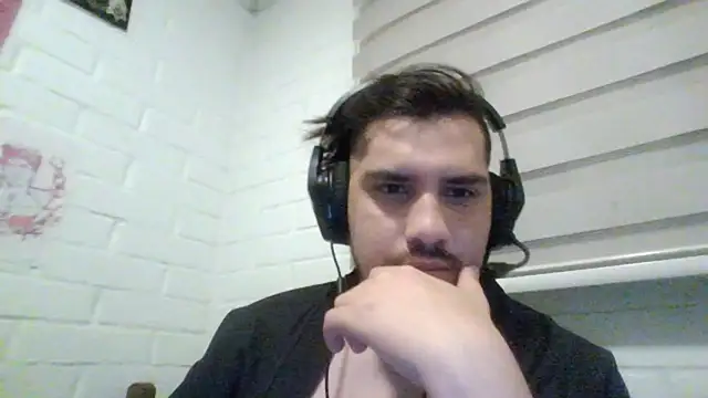 hung weeb online show from 01/16/26, 03:21