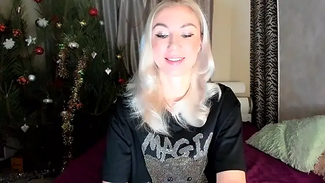 Snapshot of _SABOTAGE_ chatting on 12/22/24, 01:23 SABOTAGE online show from 12/22/24, 01:23