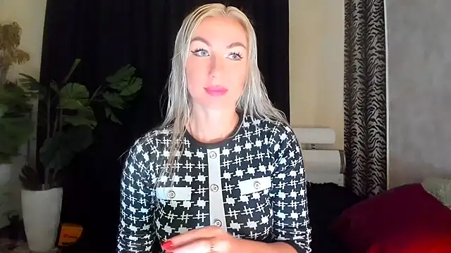 Snapshot of _SABOTAGE_ chatting on 09/09/25, 01:49 SABOTAGE online show from 09/09/25, 01:49