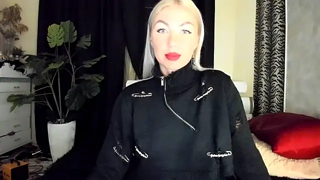 Snapshot of _SABOTAGE_ chatting on 10/02/25, 01:23 SABOTAGE online show from 10/02/25, 01:23