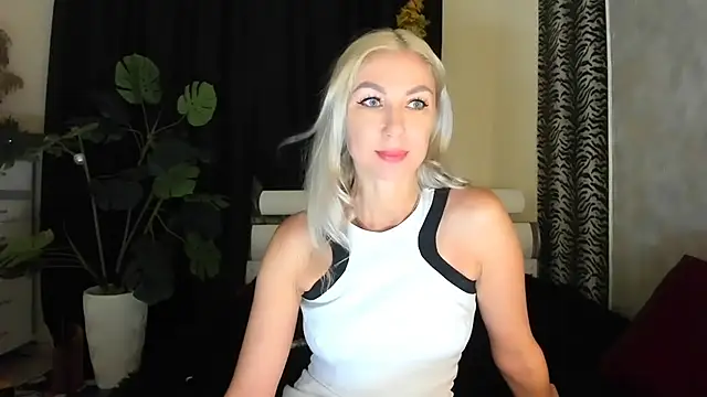 Snapshot of _SABOTAGE_ chatting on 11/07/25, 01:27 SABOTAGE online show from 11/07/25, 01:27