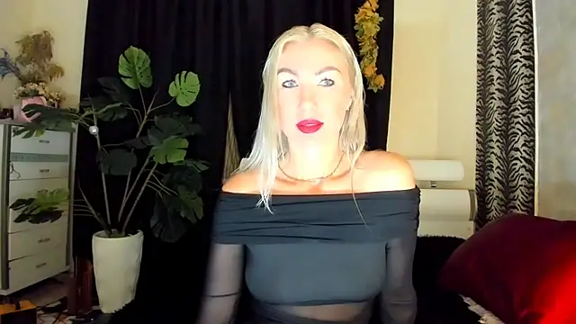 Snapshot of _SABOTAGE_ chatting on 11/09/25, 01:37 SABOTAGE online show from 11/09/25, 01:37