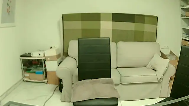 Snapshot of TranseCarmen chatting on 02/19/25, 05:49 TranseCarmen online show from 02/19/25, 05:49